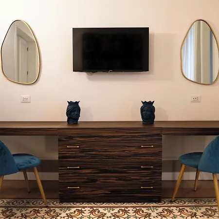 Riflessi Palace بيت ضيافة
