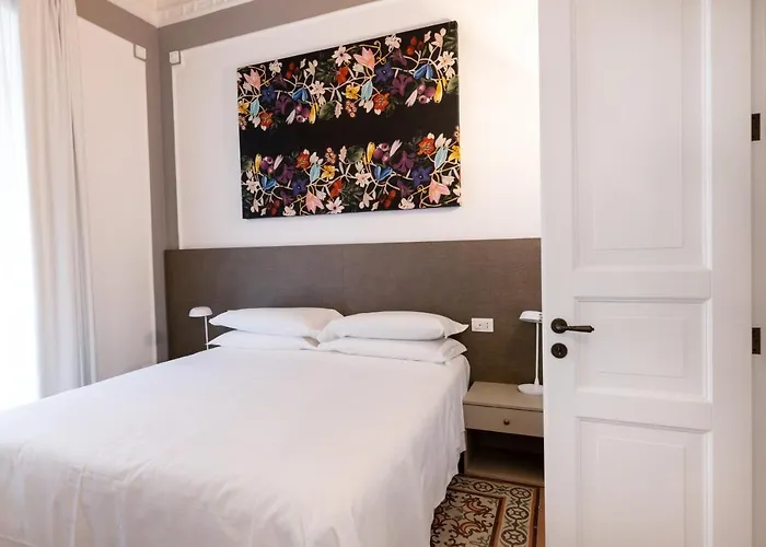 Riflessi Palace بيت ضيافة