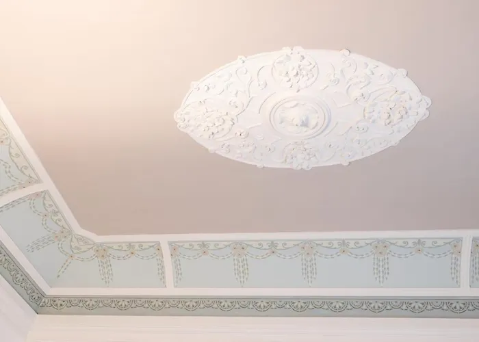 بيت ضيافة Riflessi Palace 4*